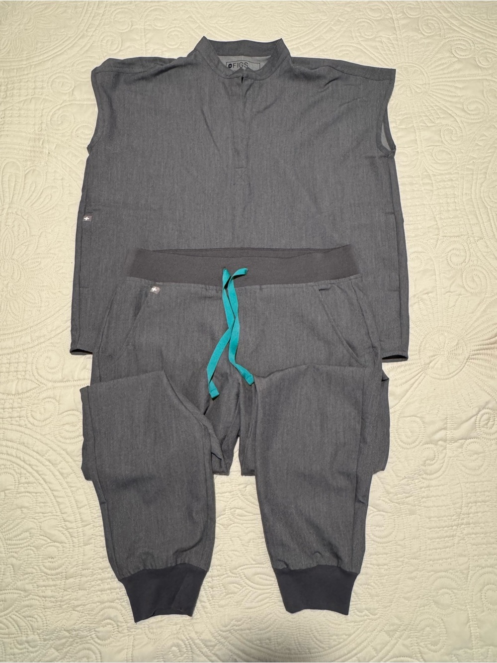 Figs Women’s Charcoal Joggers with Teal Drawstring